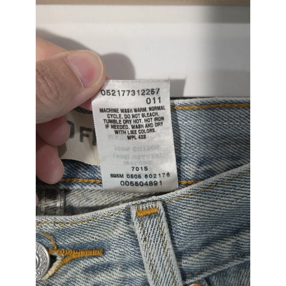 Y2K Levis 550 Cut Off Bermuda Jort Shorts 32 X 13 Light Wash Distressed Relaxed